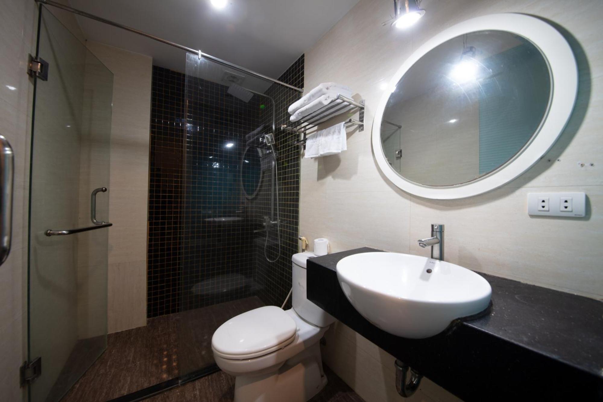 Omina Hanoi Hotel & Travel 外观 照片