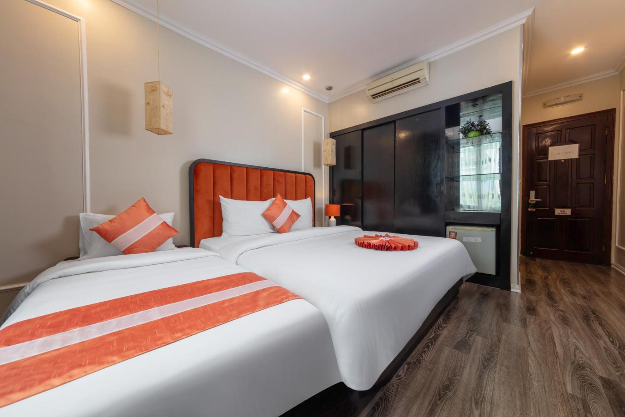 Omina Hanoi Hotel & Travel 外观 照片