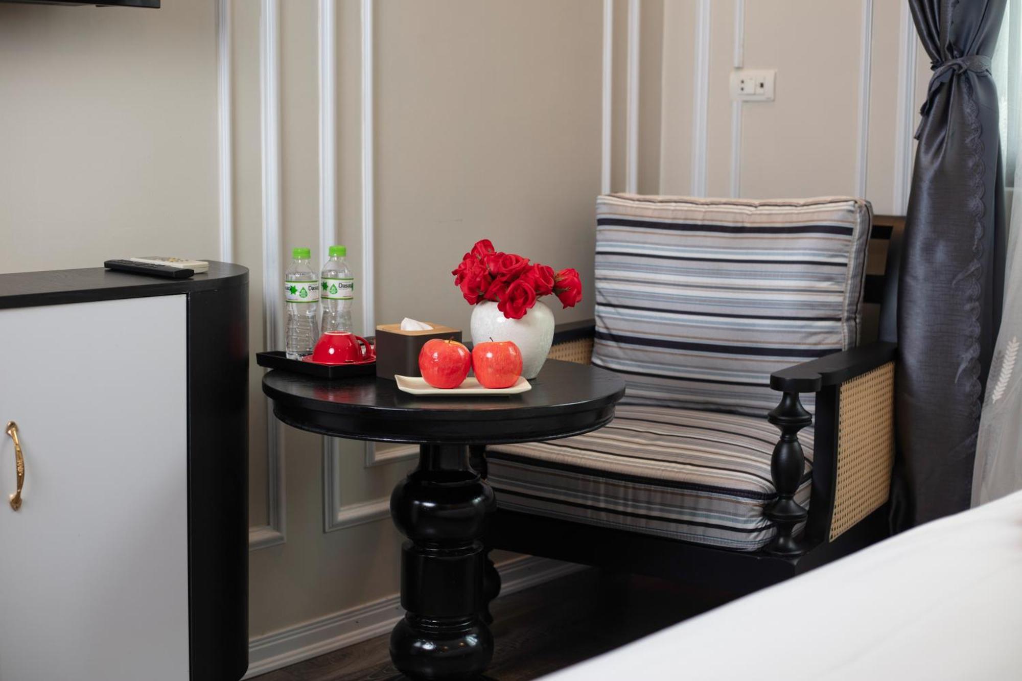 Omina Hanoi Hotel & Travel 外观 照片